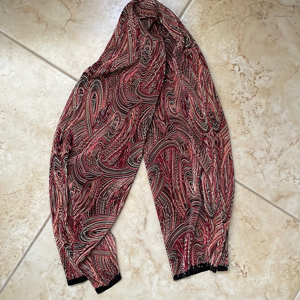 Reversible scarf